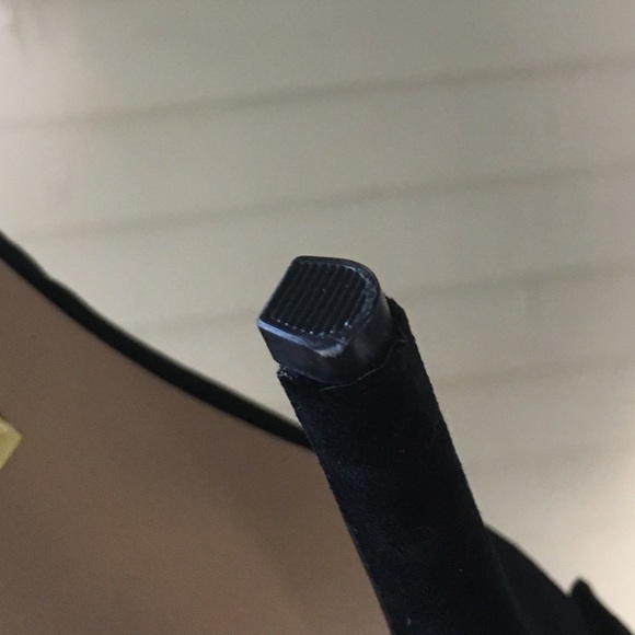 ✨(Louise et Cie) WORN ONCE velvet heels - Picture 12 of 12